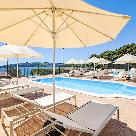 Medena-2 By Interhome * تروغير