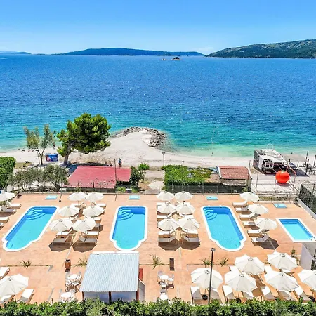 Medena-2 By Interhome تروغير